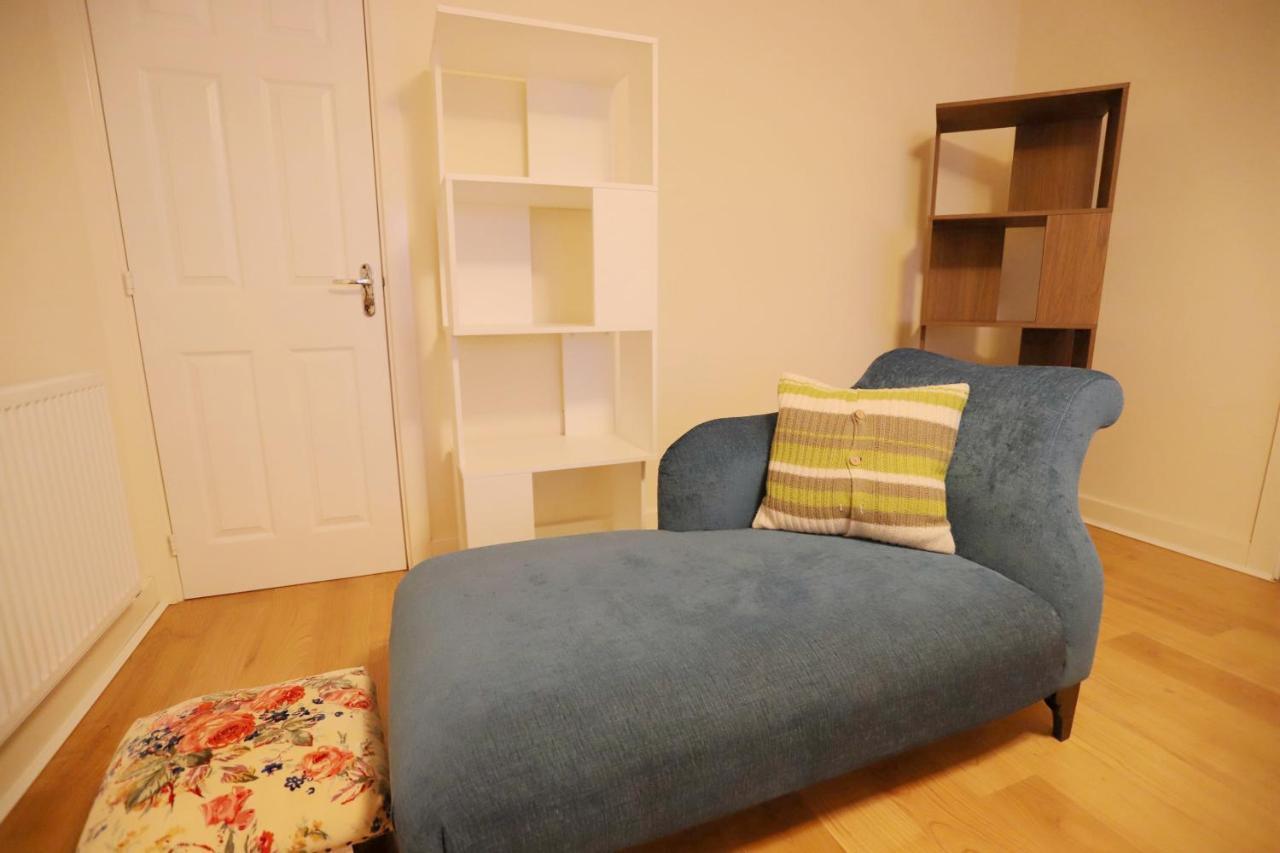 バーミンガムEasytravel Luxury Nec/Airport 3 Beds Houseアパートメント エクステリア 写真